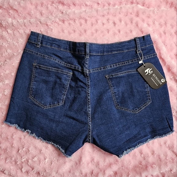 Dark Blue Women's High Waisted Distressed Denim Shorts Size 20 - Picture 4 of 6